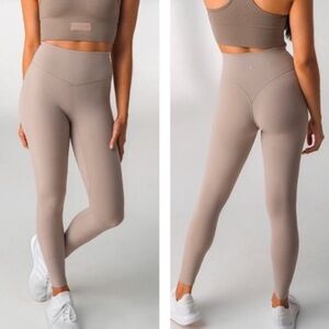 Balance Athletica / Vitality Cloud Leggings